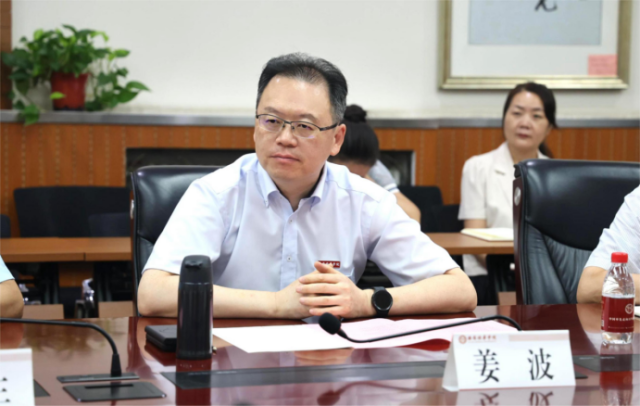 陕西省决策咨询委员会专家研究基地落户西安培华学院_fororder_图片2 陕西省决策咨询委员会专家研究基地落户西安培华学院_fororder_图片2