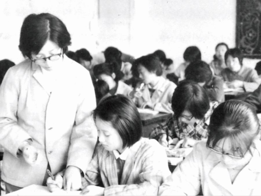 培华女大在校生上写作辅导课