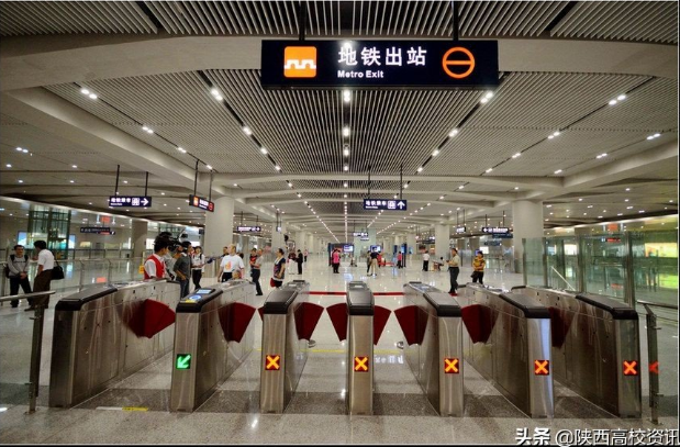 正在上传... 064692a4de76caafd283addbf2d58b8b.png