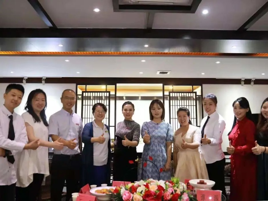 “学姐请你喝咖啡”校友座谈会