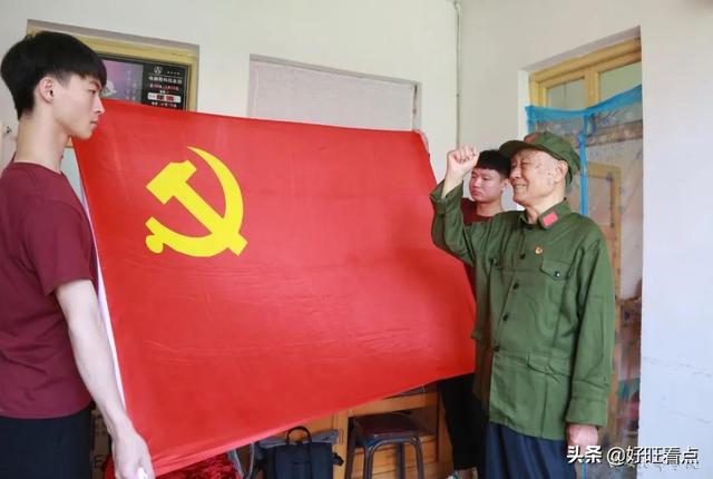 不忘先辈功绩 传承红色文化｜培华学子看望老红军老战士