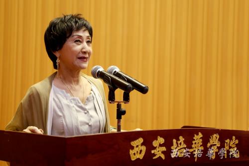 全国政协委员,中国致公党中央委员,中国舞蹈家协会顾问原副主席陈爱莲