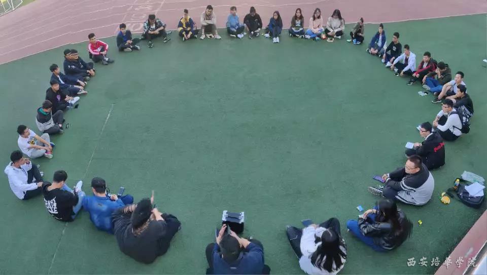 说明: http://www.peihua.edu.cn/__local/5/05/D7/ED8253D53CA364B422B10FEA94B_212E0A0F_E4E1.jpg?e=.jpg