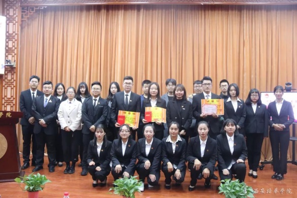 说明: http://www.peihua.edu.cn/__local/1/63/FD/5814EA5BBB2038545FD15196916_AA89263E_1CCC0.jpg?e=.jpg