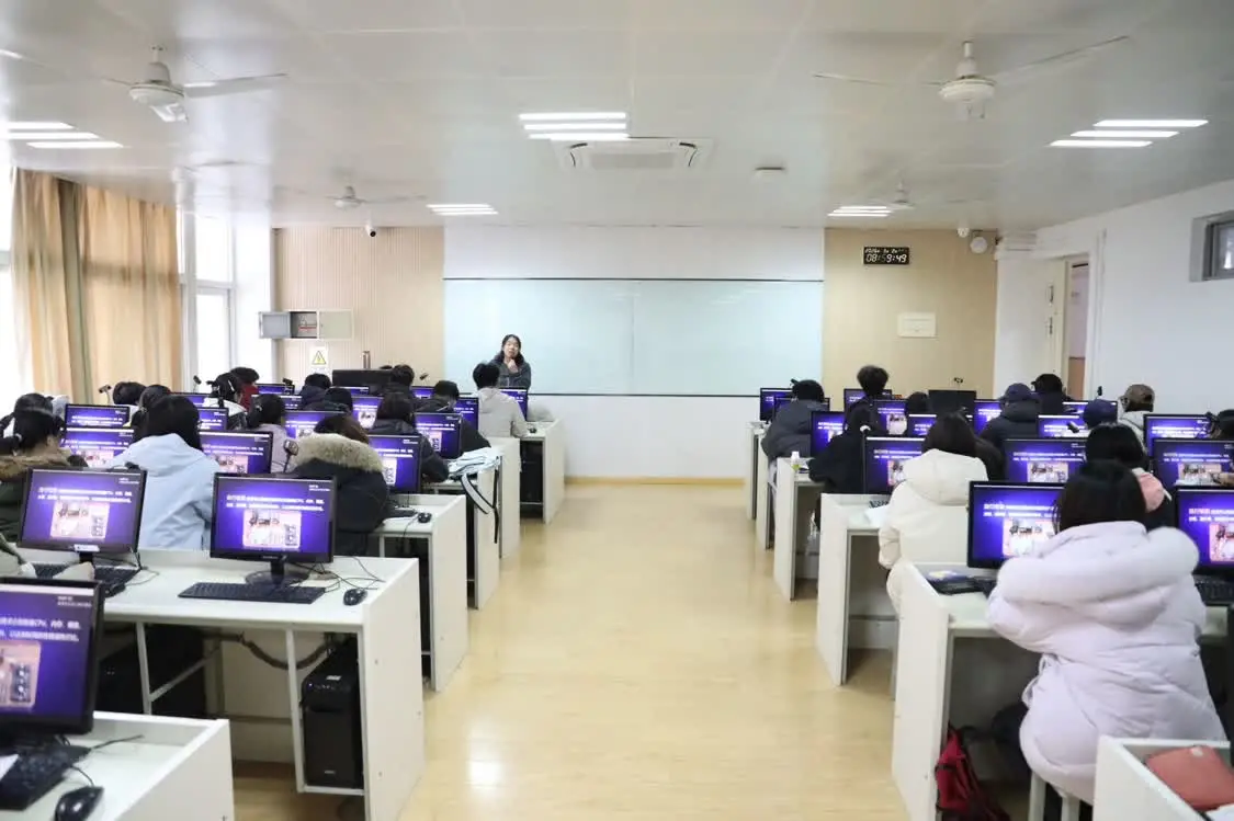 西安培华学院开学第一天