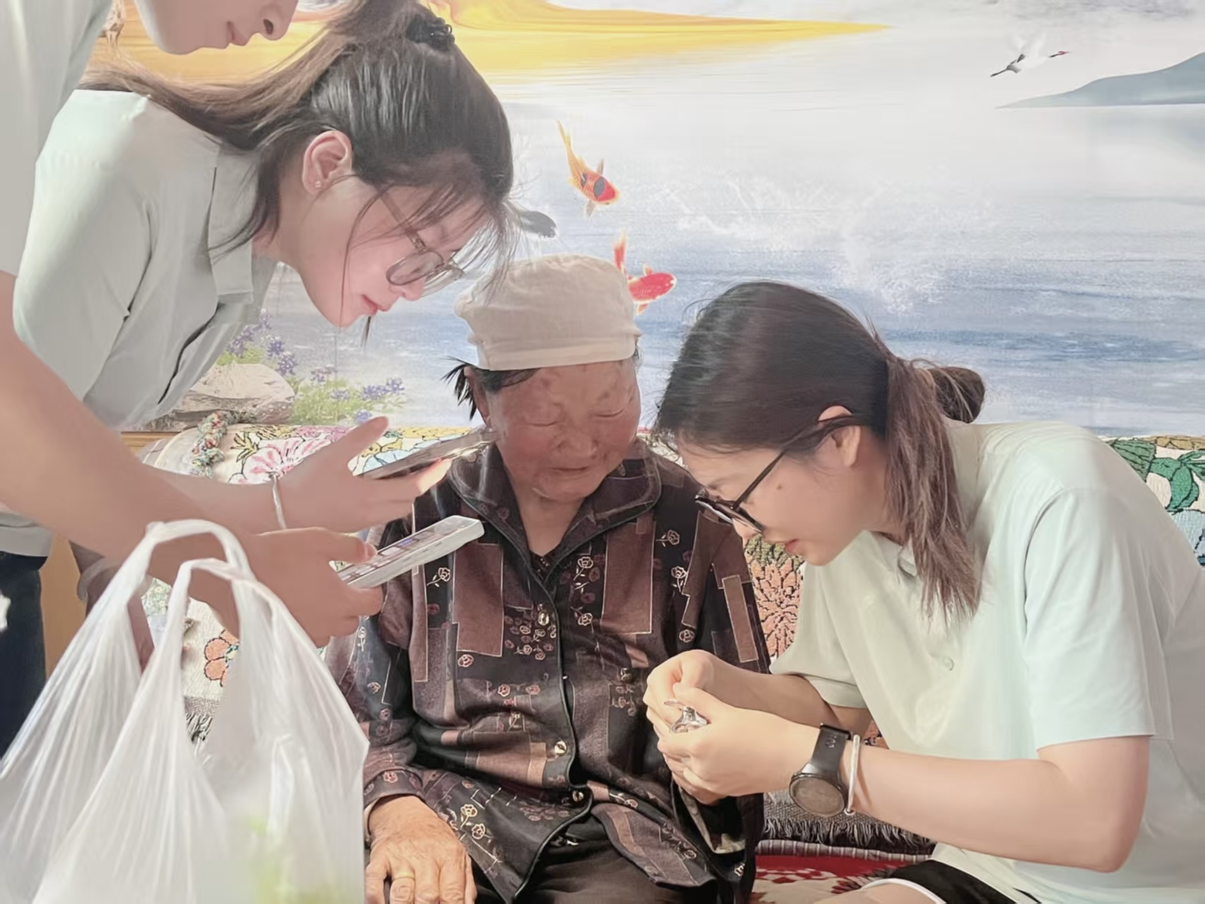 横山:一老一小有“青”伴 一技一业向“新”生_fororder_图片5