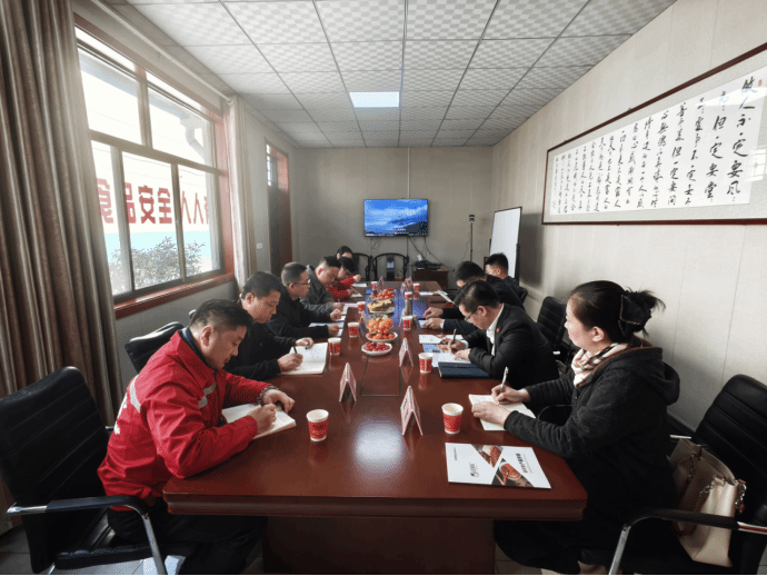 走访团一行在校友企业陕西宝鸡德信食品有限公司座谈交流