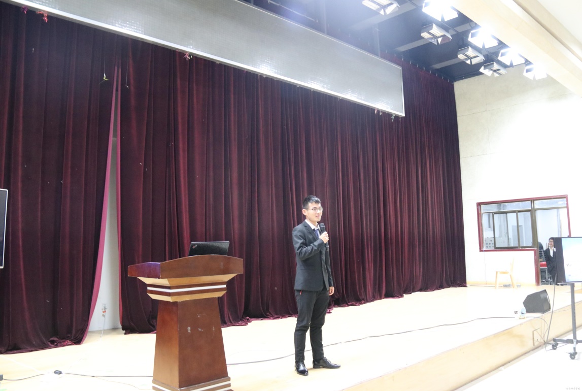 说明: http://www.peihua.edu.cn/__local/9/14/46/19798467150A6BF8F48213D9662_4ADD8818_1BA874.jpg?e=.jpg