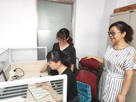 http://www.peihua.edu.cn/__local/6/7E/54/0B3878876FB8C7C9346846B9A7A_B603FABB_105A5F.jpg?e=.jpg