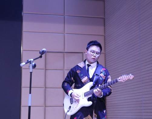 https://www.peihua.edu.cn/__local/F/E0/E8/28F93709496FA4A2D6AA73729C6_B79E867A_AAAE.png