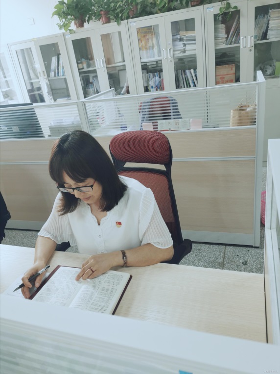 http://www.peihua.edu.cn/__local/0/C1/72/151120360E7E9BB27E5B1FFA9DD_9FB604DC_B5655.jpg?e=.jpg