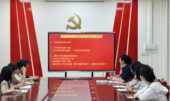https://www.peihua.edu.cn/__local/1/98/B0/059DBFB733CEAF6BD6407C6A1A8_9C4DE3F6_85571.png