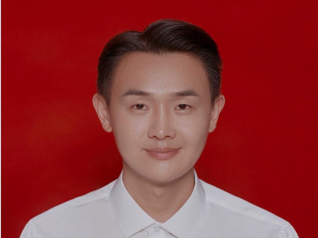 杨家杰 2013级戏剧影视文学
