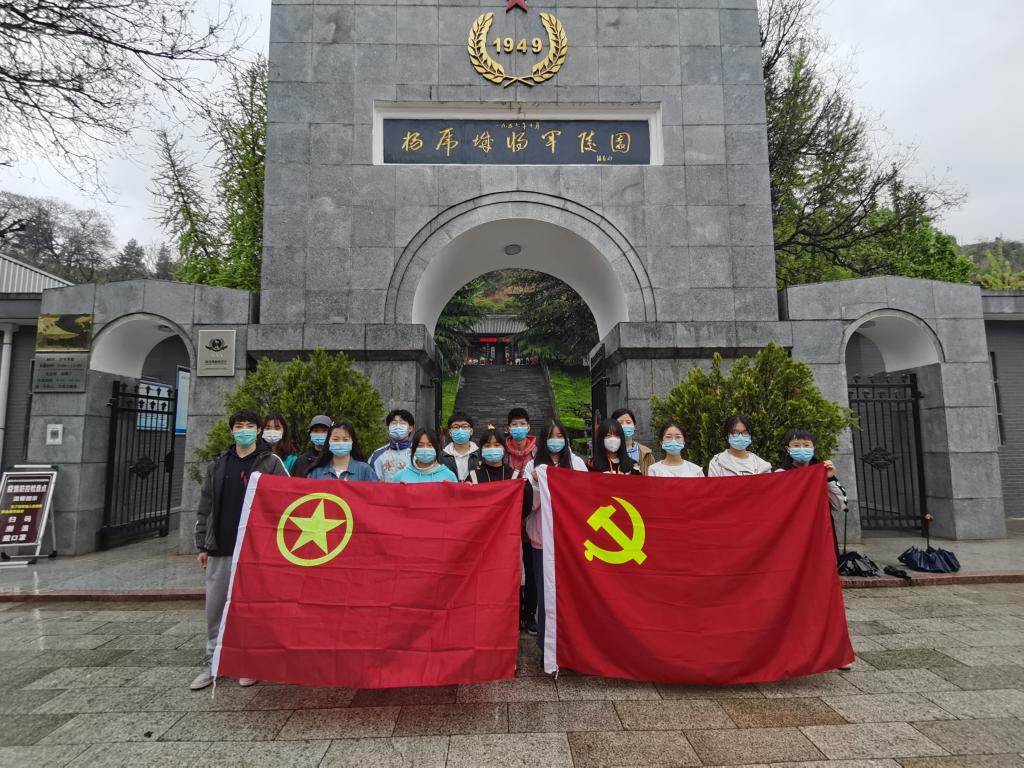 合影.jpg