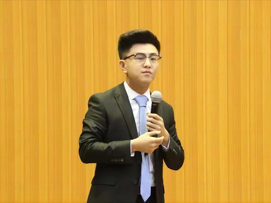 薄纯杰 2013级广播电视编导