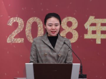 方堃 2010级新闻学