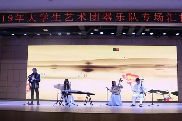 https://www.peihua.edu.cn/__local/5/6C/C8/86D25019E67A1A21C92866F20FC_481C0488_E132.png