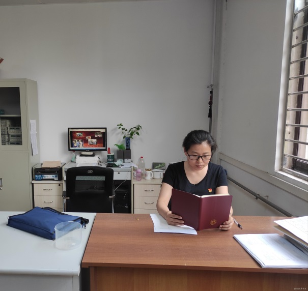http://www.peihua.edu.cn/__local/2/A3/FA/12BAC54927807E048673A54A3D1_84283F7C_C9627.jpg?e=.jpg