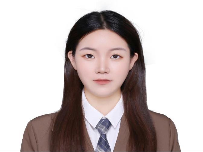 曹丹 2020级新闻学