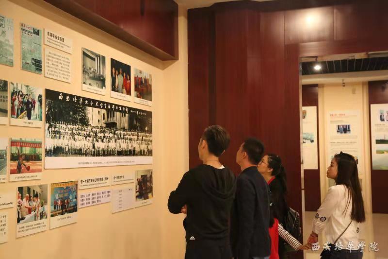 说明: http://www.peihua.edu.cn/__local/5/4F/D5/124635733722A154121F6B20DBC_1A15B71C_DDE4.jpg?e=.jpg